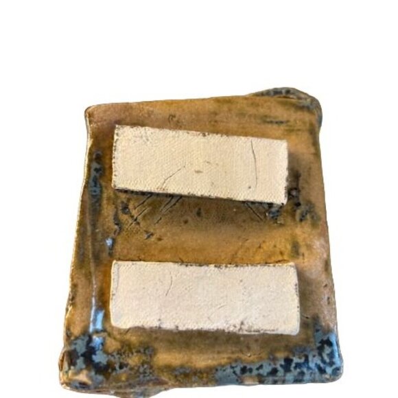 Handcrafted Ceramic Trinket Box With Leaf Detail In Golden Bronze Finish 6" x 5" - Picture 12 of 13